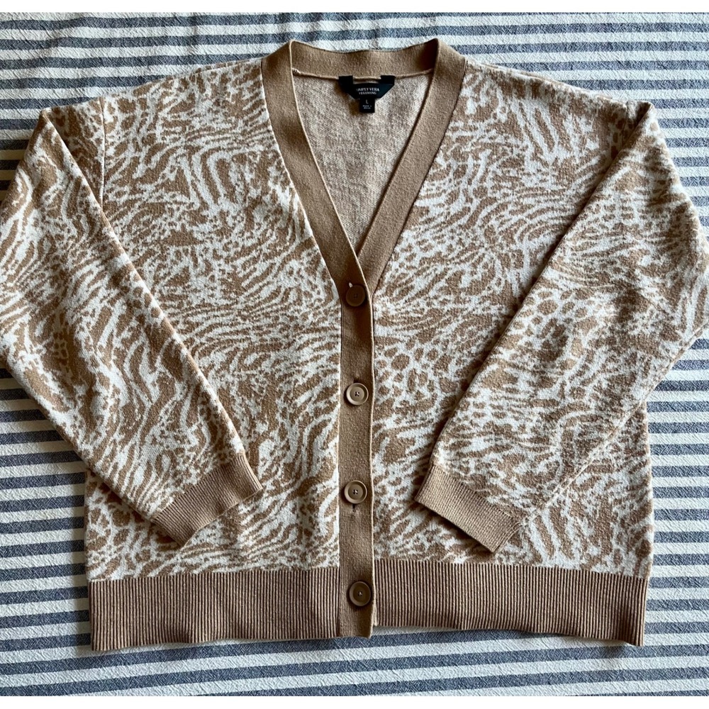 Simply Vera Vera Wang Tan Animal Print‎ V-Neck Button Front Cardigan Sweater L